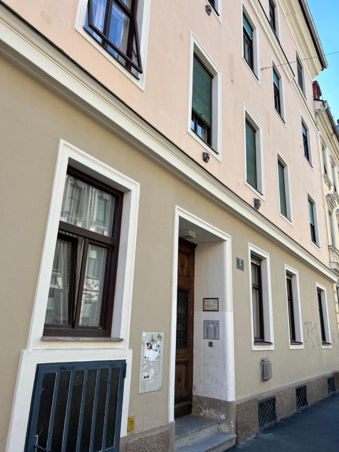 גראץ Urban Apartement, Internet, Veranda, Zentrum מראה חיצוני תמונה